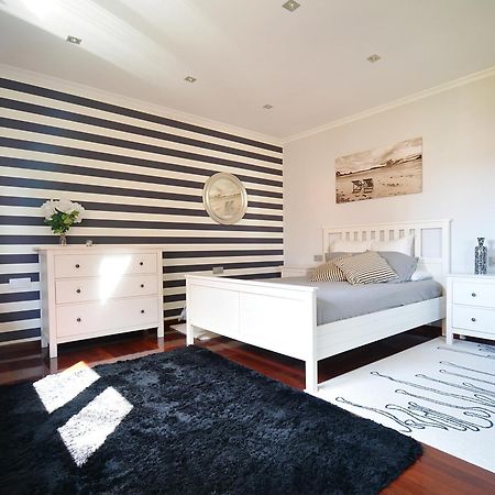 Apartamento En El Centro De A Illa De Arousa Екстериор снимка